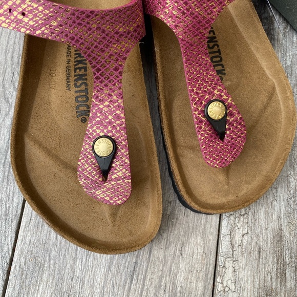 Birkenstock women’s sandals size 11 available dark fuchsia - Picture 4 of 12